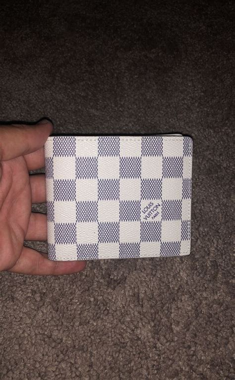 louis vuitton men's wallet white.